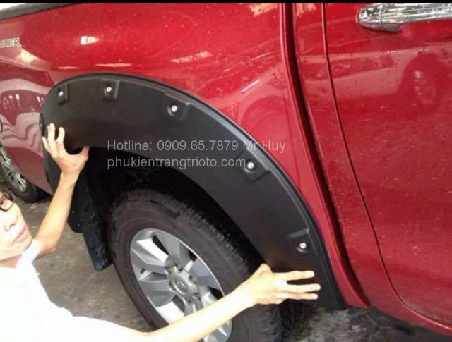 Viền cua bánh xe Toyota Hilux