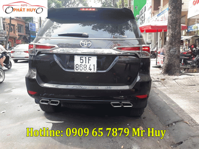 Độ pô trang trí cho xe Toyota Fortuner