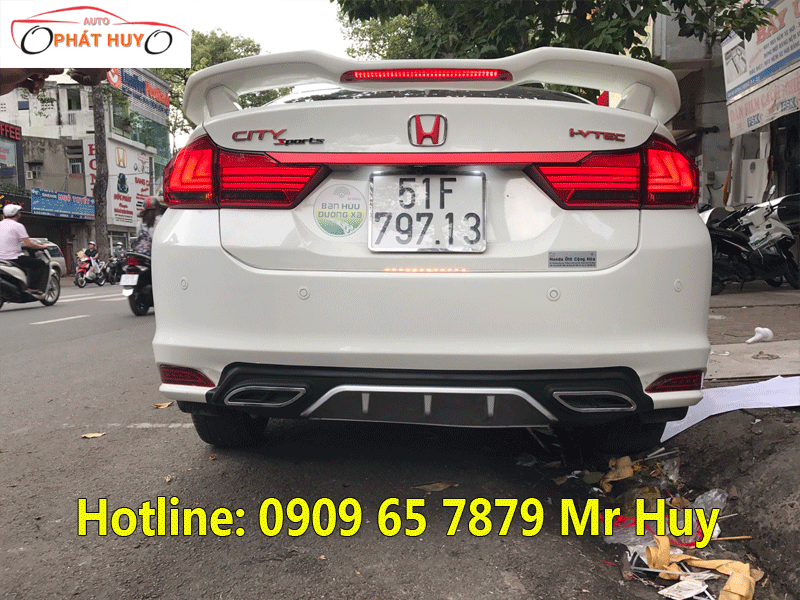 Độ đèn hậu cho xe Honda City 2017