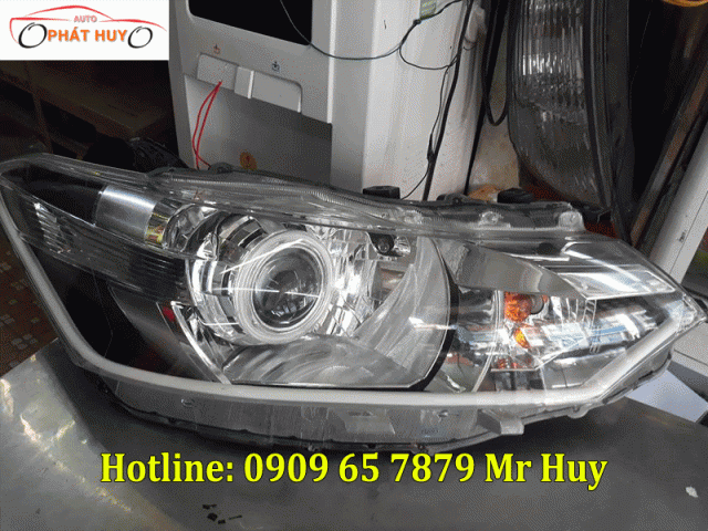 Độ đèn led chạy, bi xenon cho xe Toyota Vios