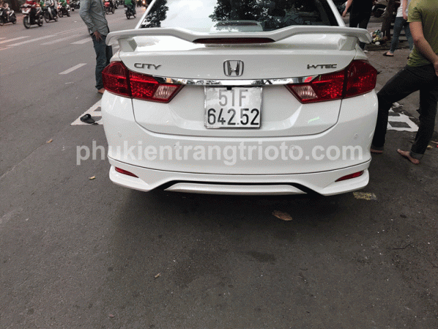 Độ đuôi cá cao cho xe Honda City 2018