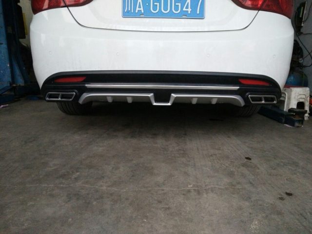 Líp pô chia đôi pô cho xe Hyundai Sonata