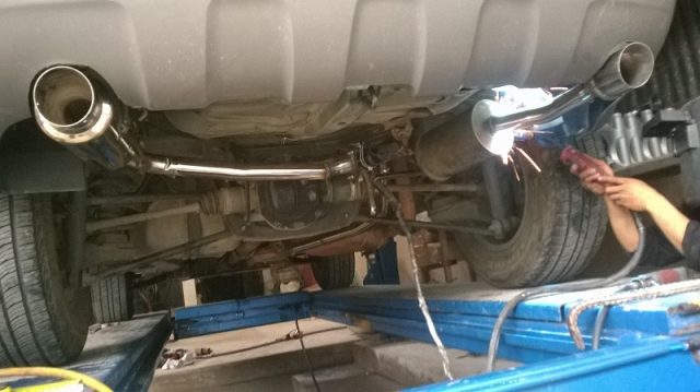 Độ pô cho xe Ford Escape Độ pô cho xe Ford Escape