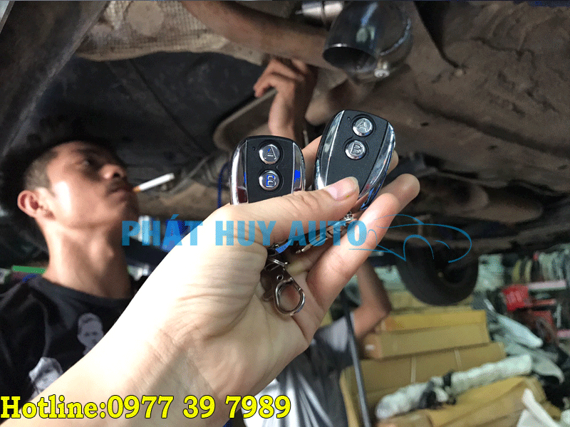 Độ pô nổ zin theo xe Hyundai i10