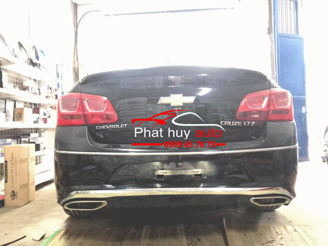 Líp pô chia đôi pô xe Chevrolet Cruze