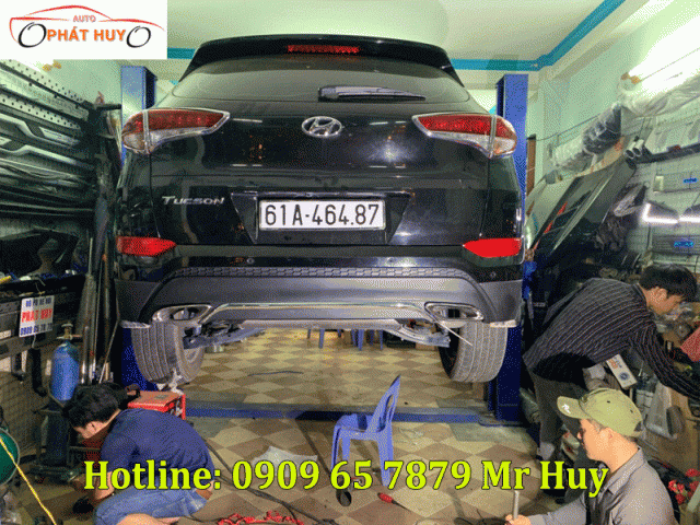 Độ pô Hyundai Tucson kiểu Mercedes