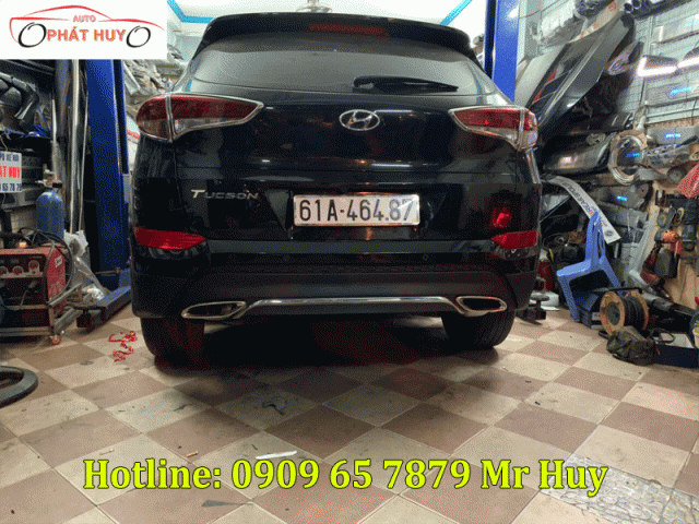 Độ pô Hyundai Tucson kiểu Mercedes