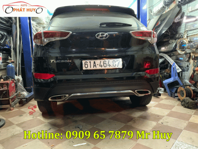 Độ pô Hyundai Tucson kiểu Mercedes