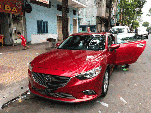 Nẹp bước chân chống xước Mazda 6