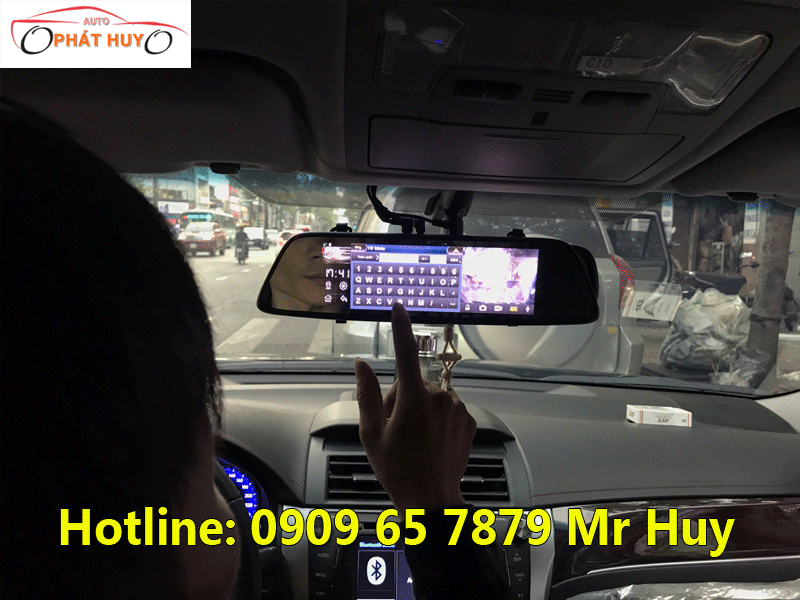 Camera hành trình theo xe Toyota Camry 2018