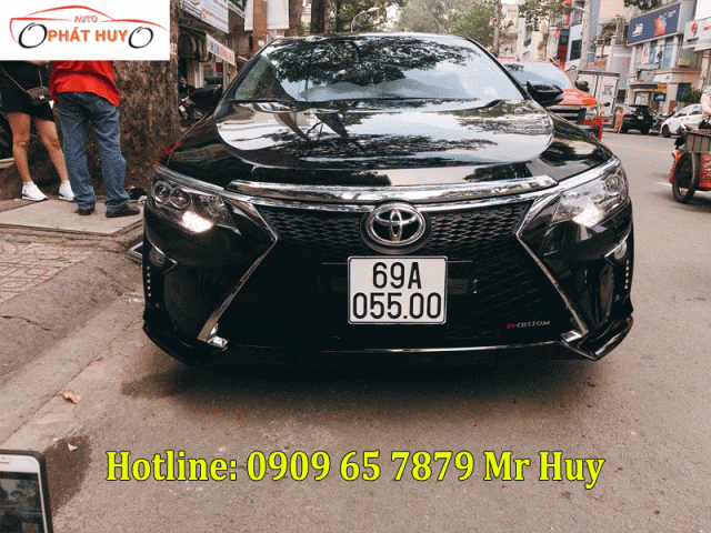 Độ mặt ga lăng kiểu Lexus cho Toyota Camry 2018