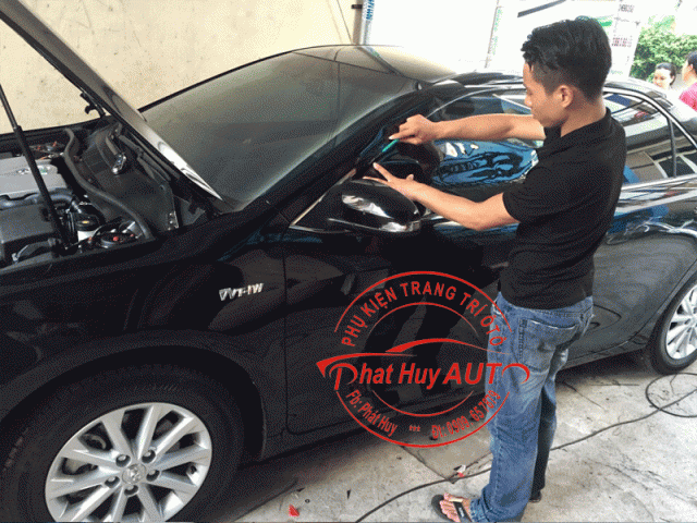 Dán phim cách nhiệt xe Toyota Camry