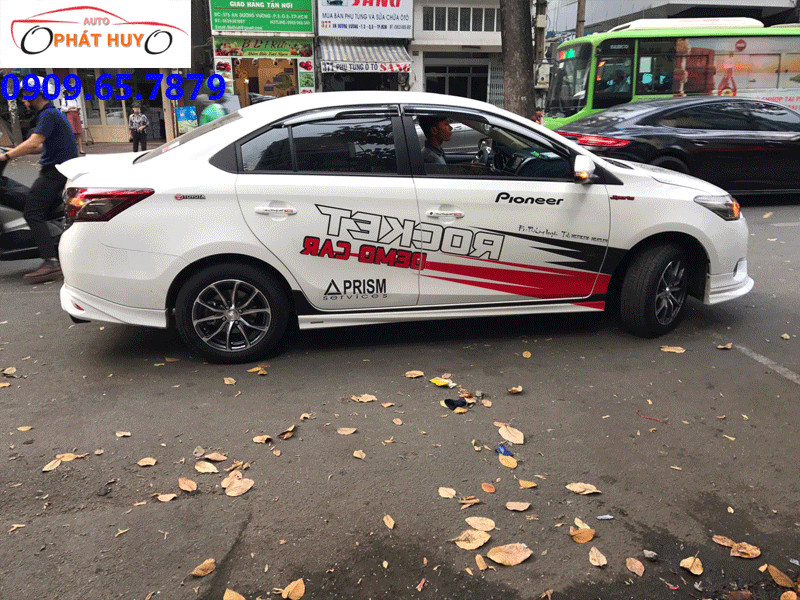 tem-dan-hong-xe-toyota-vios-2017