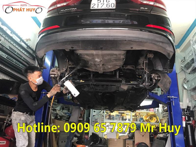 Xịt phủ gầm bảo vệ gầm xe Hyundai Elantra