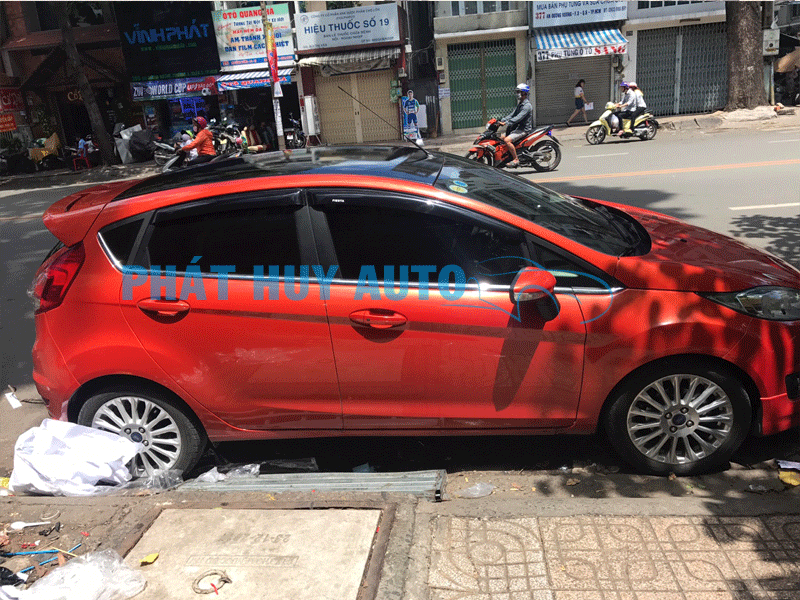 Vè che mưa Ford Fiesta cao cấp