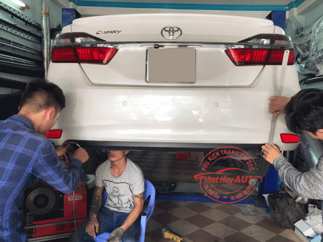 Độ pô xe Toyota Camry 2019