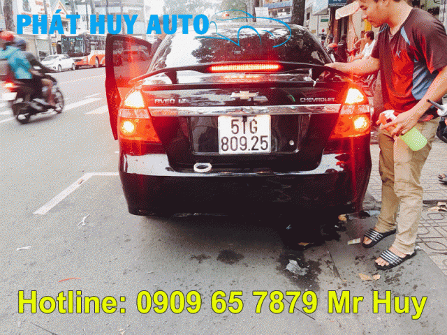 Đuôi cá giá rẻ cho xe Chevrolet Aveo Đuôi cá giá rẻ cho xe Chevrolet Aveo