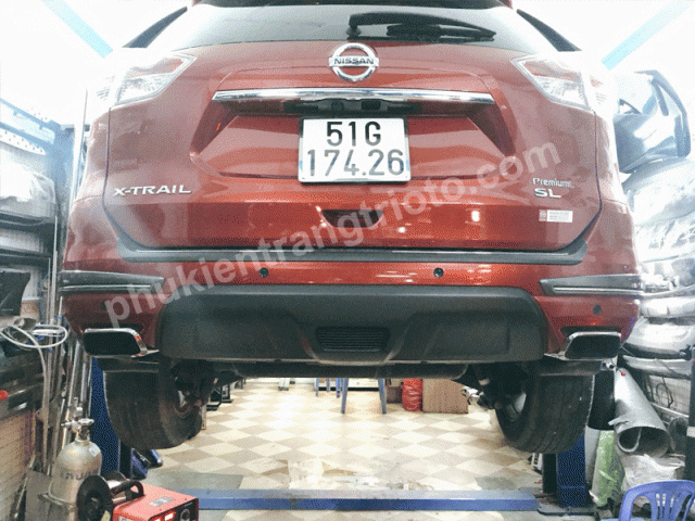 Độ pô kiểu Porcher cho xe Nissan X Trail 2018 Độ pô kiểu Porcher cho xe Nissan X Trail 2018