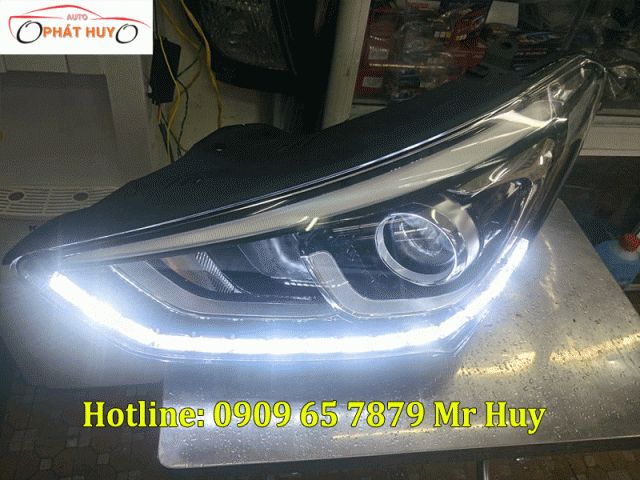 Độ dải đèn led mí chạy cho xe Hyundai Santafe