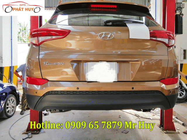 Sơn phủ gầm chống sét xe Hyundai Tucson 2019