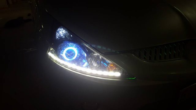 Độ đèn led cho xe Mitsubishi Grandis tăng sáng