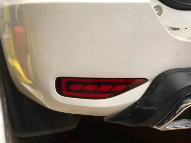Đèn led gầm sau xe Toyota Fortuner 2018