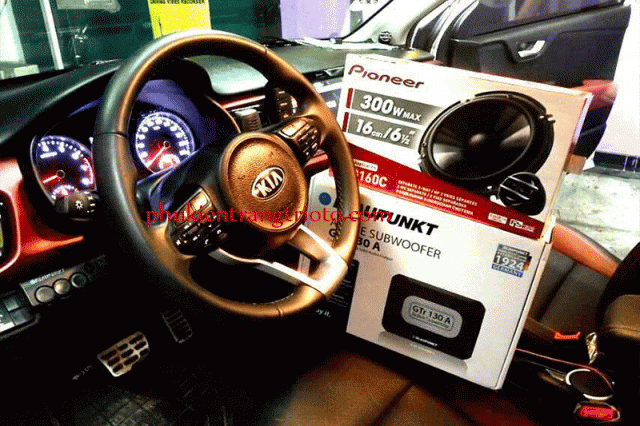 Độ âm thanh Loa Sub cho xe Kia Rio