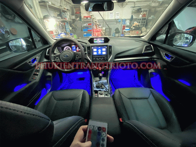 Led đổi màu nội thất xe Subaru Forester