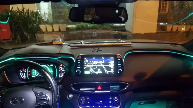 Led viền nội thất xe Hyundai Santafe