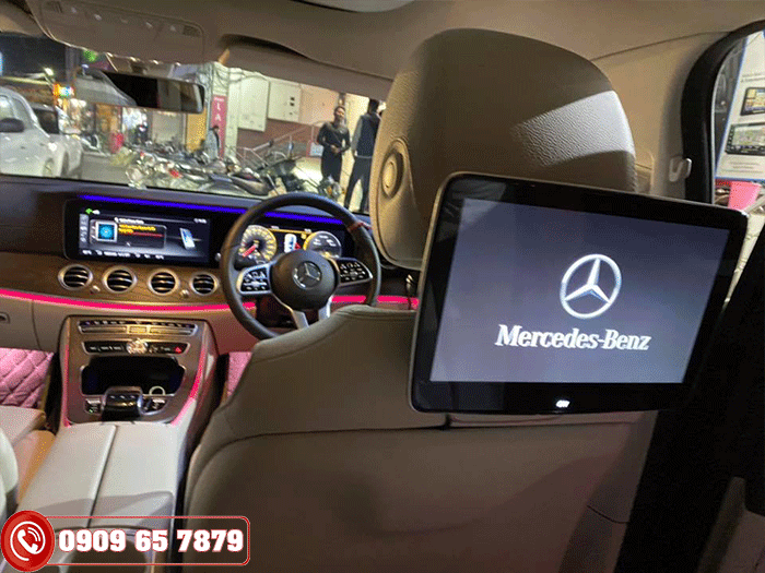 Màn hình gối đầu xe Mercedes C200