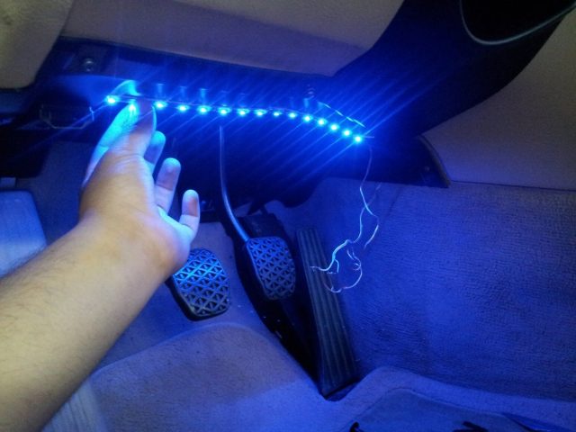 Đèn led viền nội thất ô tô