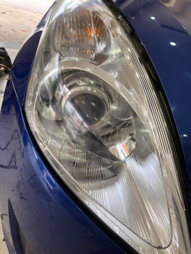 Độ đèn bi xenon Domax cho xe Suzuki Swift