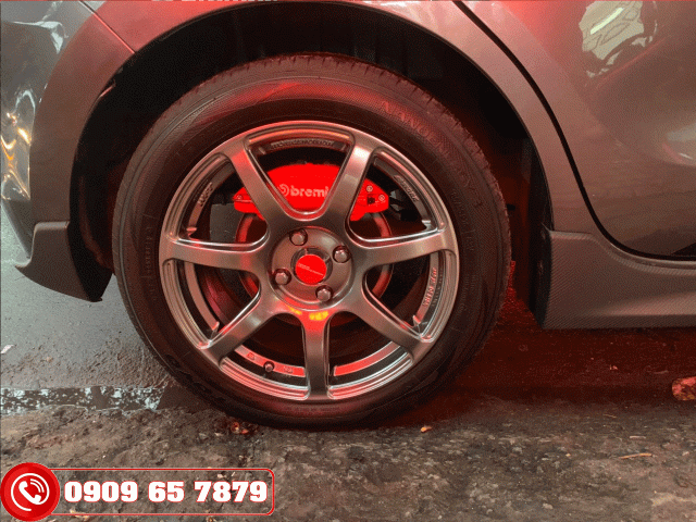 Ốp phanh Brembo cho xe Suzuki Swift
