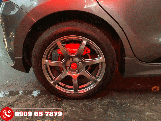 Ốp phanh Brembo cho xe Suzuki Swift