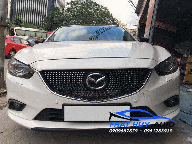 Mặt ca lăng Mazda 3
