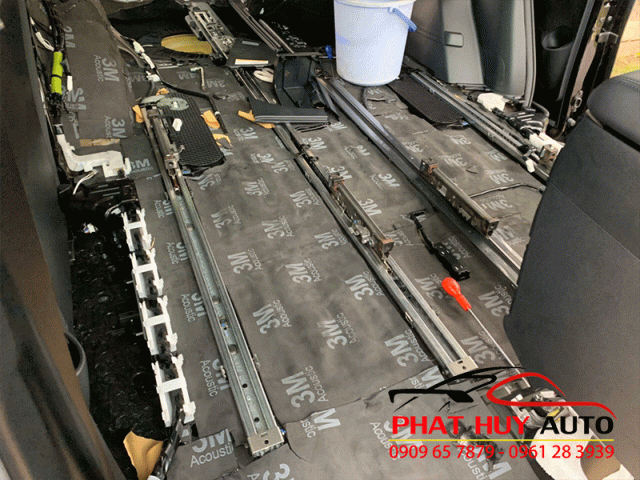 Cách âm chống ồn Toyota Alphard
