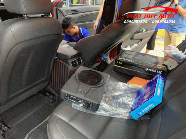 Loa sub gầm ghế xe Hyundai Elantra