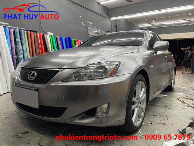 Dán decal đổi màu cho xe Lexus is250