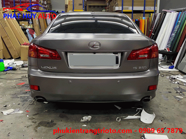 Dán decal đổi màu cho xe Lexus is250
