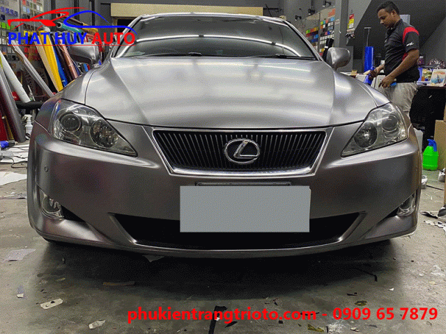 Dán decal đổi màu cho xe Lexus is250