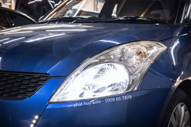 Thay bóng đèn pha led xe Suzuki Swift tăng sáng