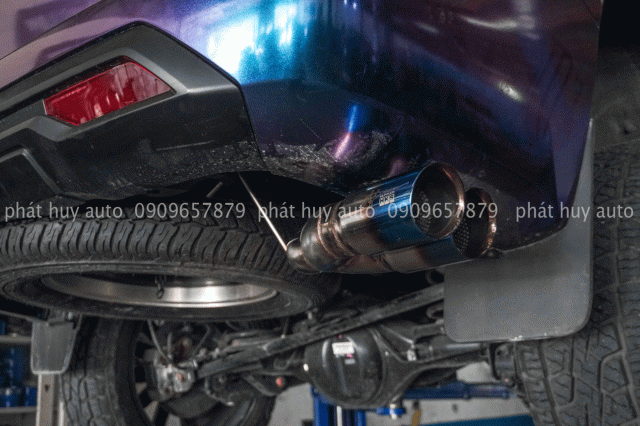 Độ pô cho xe Mitsubishi Pajero Sport