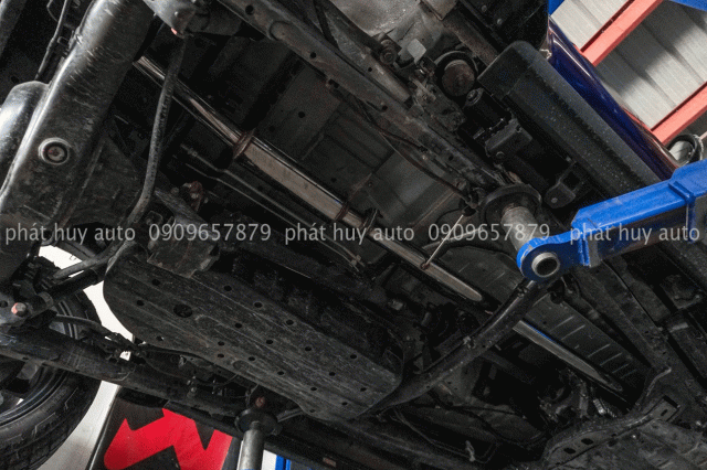 Độ pô cho xe Mitsubishi Pajero Sport