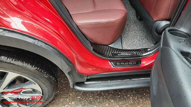 Bệ bước chân theo xe Toyota Corolla Cross 2020