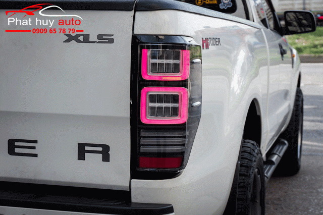 Độ đèn hậu ô tô