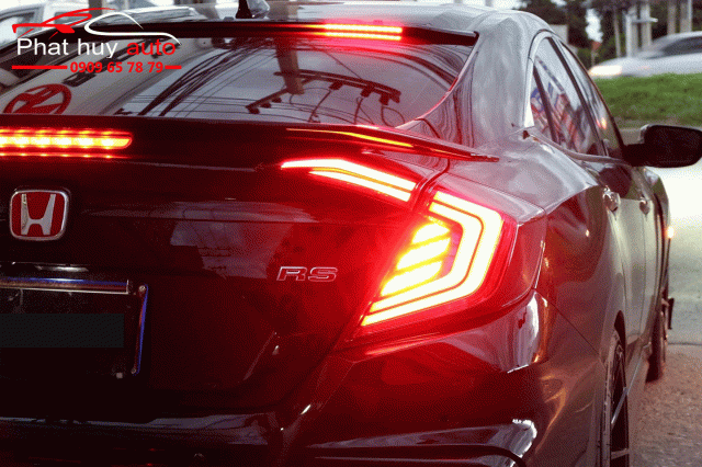 Độ đèn hậu ô tô