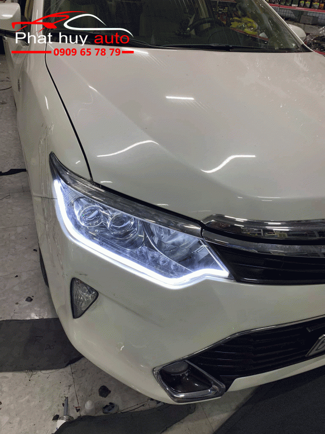 Độ đèn led daylight cho xe Toyota Camry