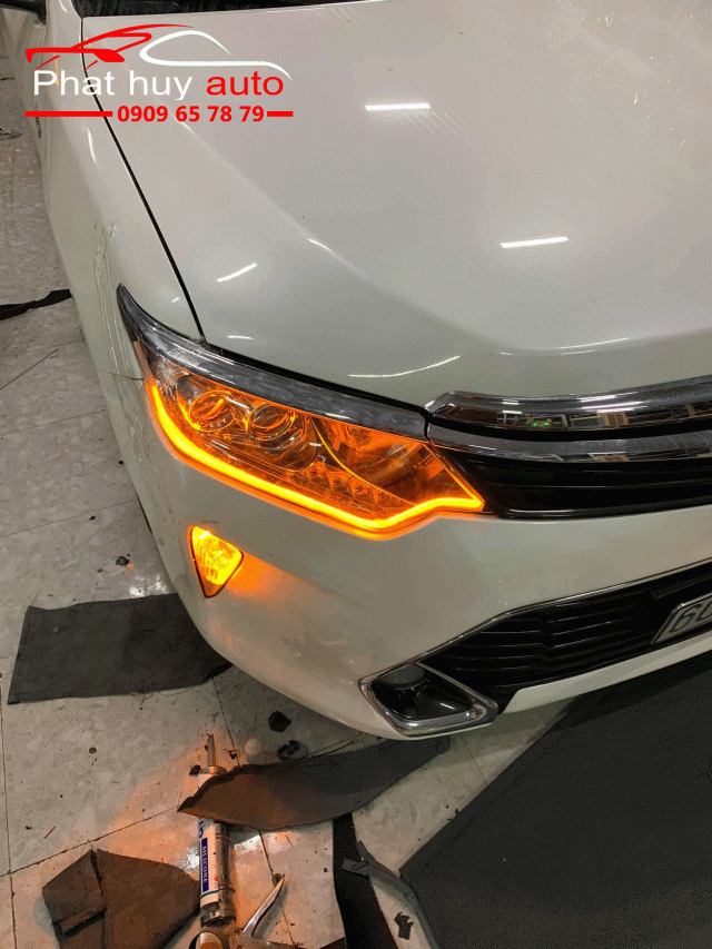 Độ đèn led daylight cho xe Toyota Camry