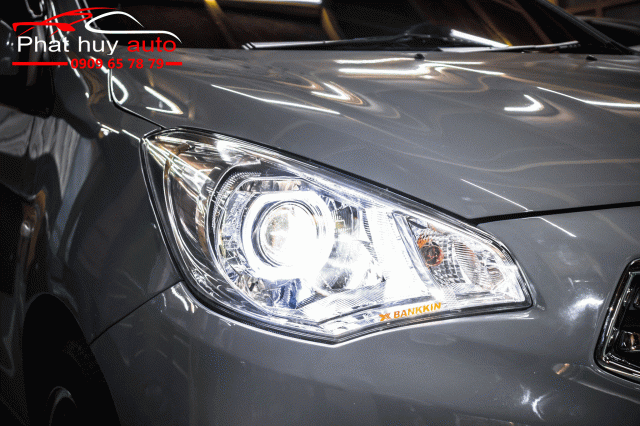 Độ đèn xe Mitsubishi Attrage 2020