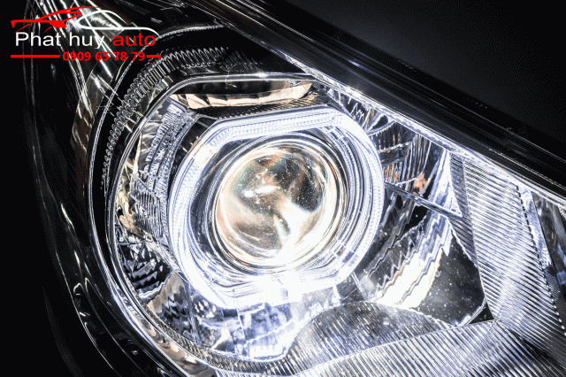 Độ đèn xe Mitsubishi Attrage 2020